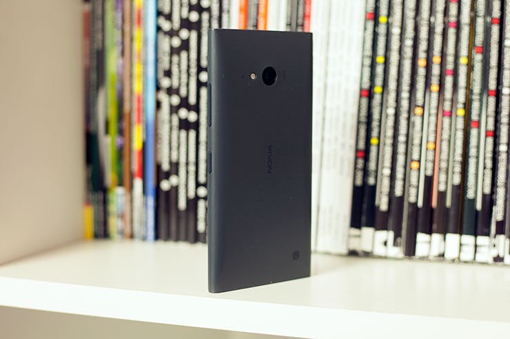Nokia-Lumia-735-recenzija-iz-ruke-hands-on-review-15.jpg